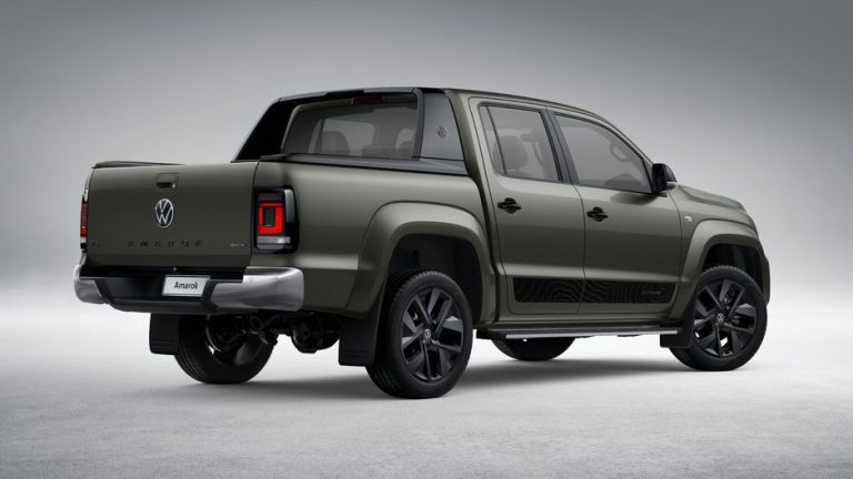 108-3829-imagem-ar-lam-amarok-25-extreme-v6-at-4x4-basico-3-4-tras-3x3x-oliver-estu-adv-